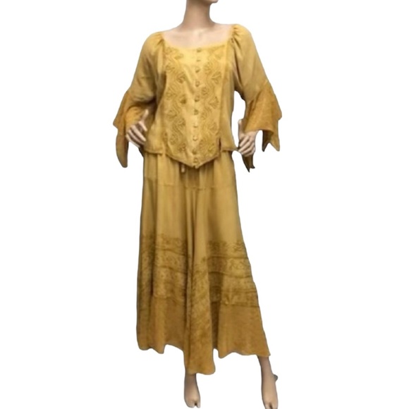 LAPOGEE SKIRT and BLOUSE SET.   CL/GR 14.   DD07 - Picture 4 of 4